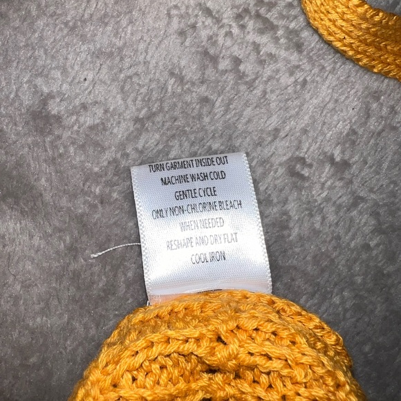 Gold Halter/Crop Top - Picture 5 of 5